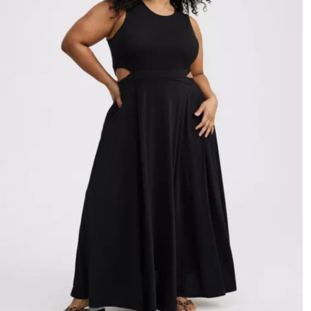 Torrid Black Cut-Out Waist Maxi Dress